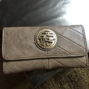 Guess wallet camel color
